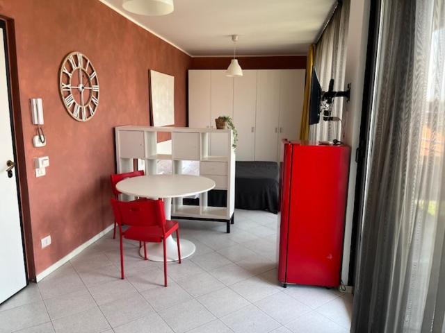 Gerenzano Apartments Экстерьер фото